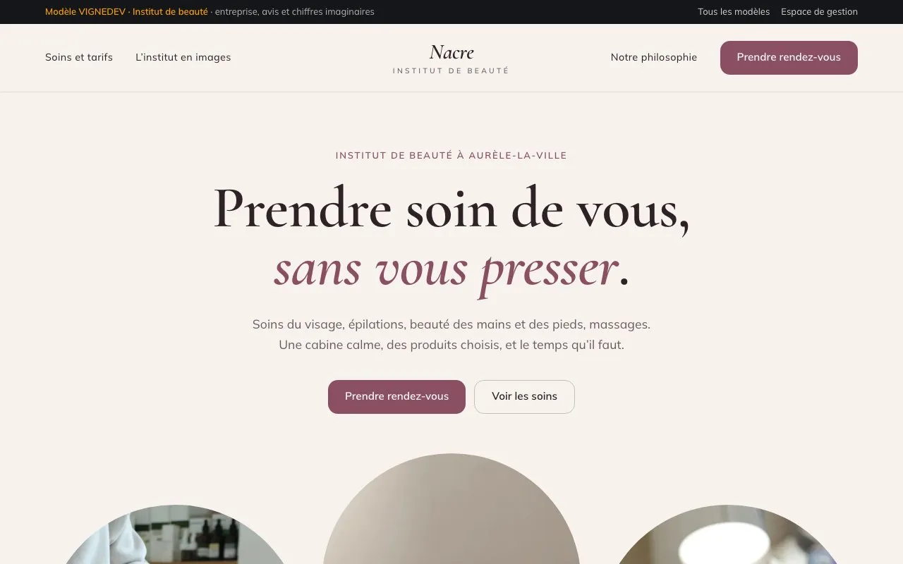 Page d’accueil du modèle Institut de beauté : Nacre, institut de beauté, entreprise imaginaire